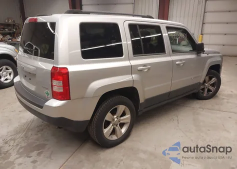 2012 Jeep Patriot Latitude z USA, uszkodzony, nr VIN 1C4NJRFB8CD665550